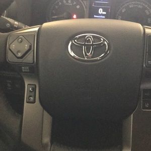 Meet your Posher, Zay